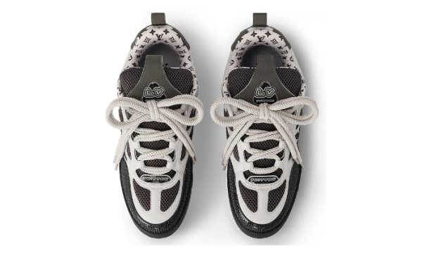 3-7-2.png Skate Monogram Grey