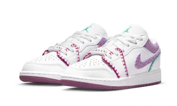 DM9037-1001_2000x.jpg White Light Bordeaux