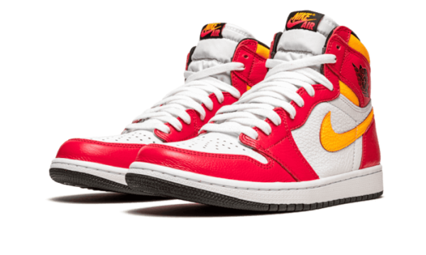 Wethenew-Sneakers-France-Air-Jordan-1-Retro-High-og-Light-Fusion-Red-555088-603-2_1_800x.png Light Fusion Red