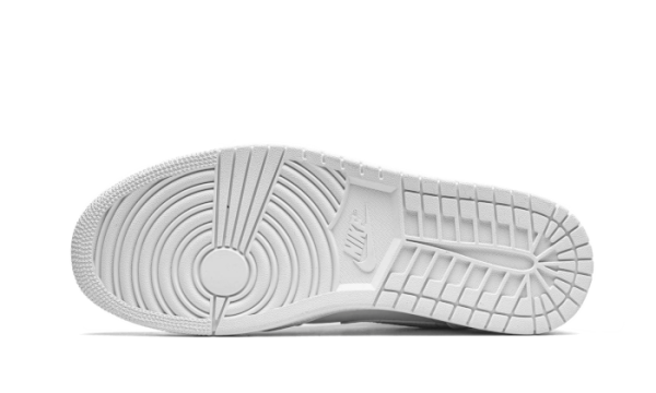 Triple White (2020)