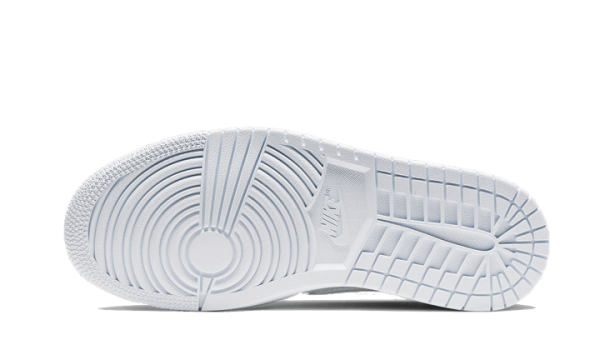 air-jordan-1-mid-white-snakeskin-764179.png White Snakeskin